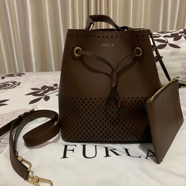 Preloved Furla Stacy Small Bucket Bag