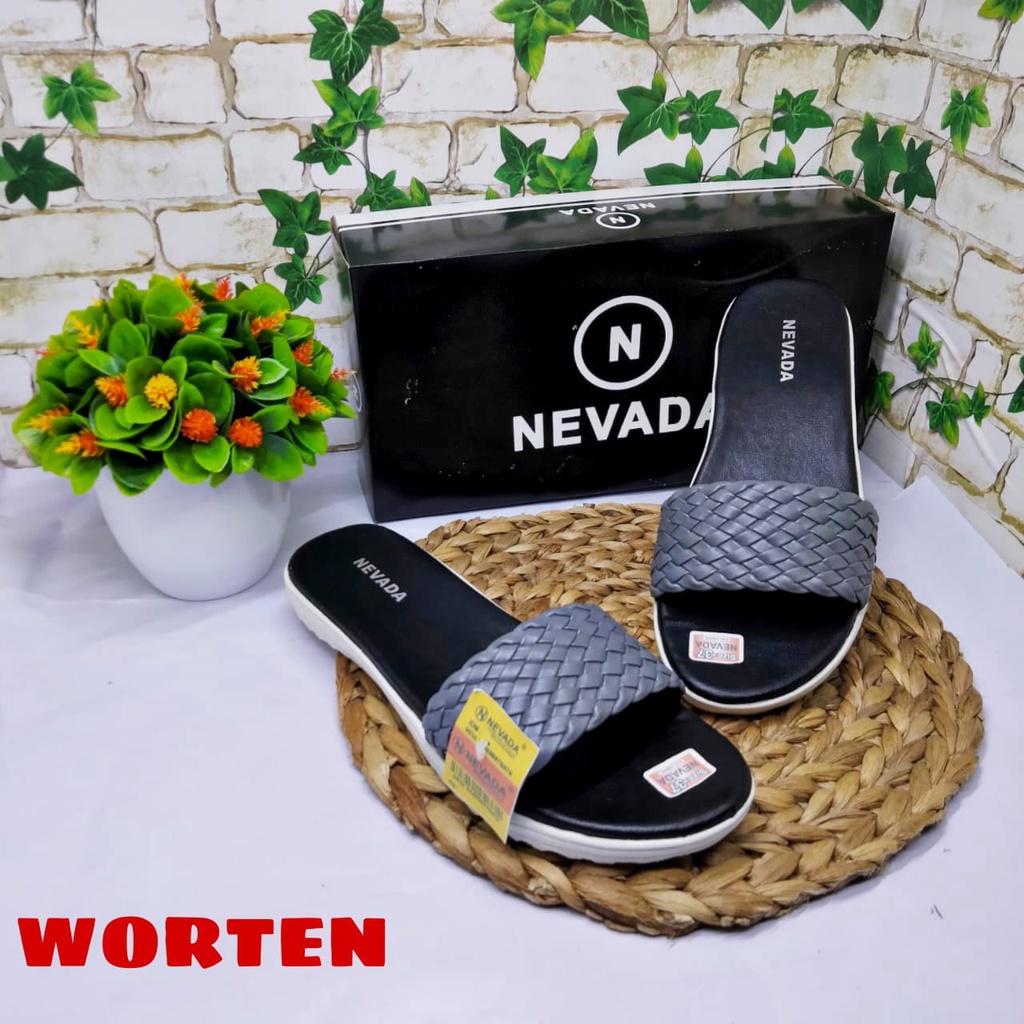 Sandal slop nevada motif anyam/sandal wanita slop terbaru