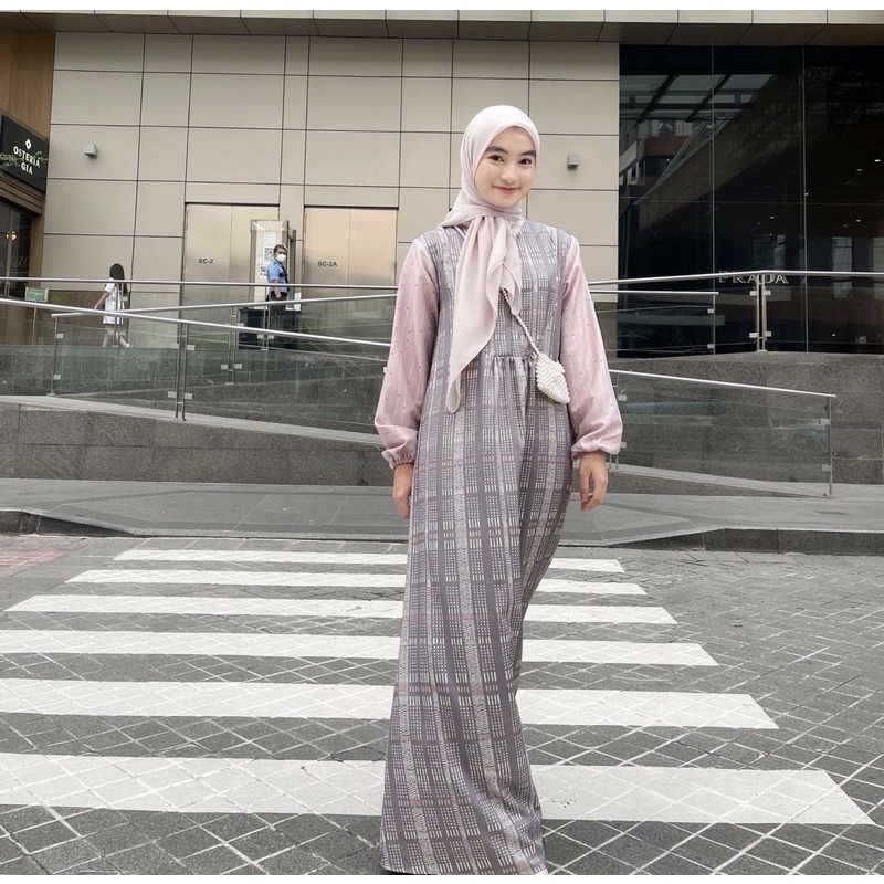 PRELOVED GAMIS VANILLA HIJAB