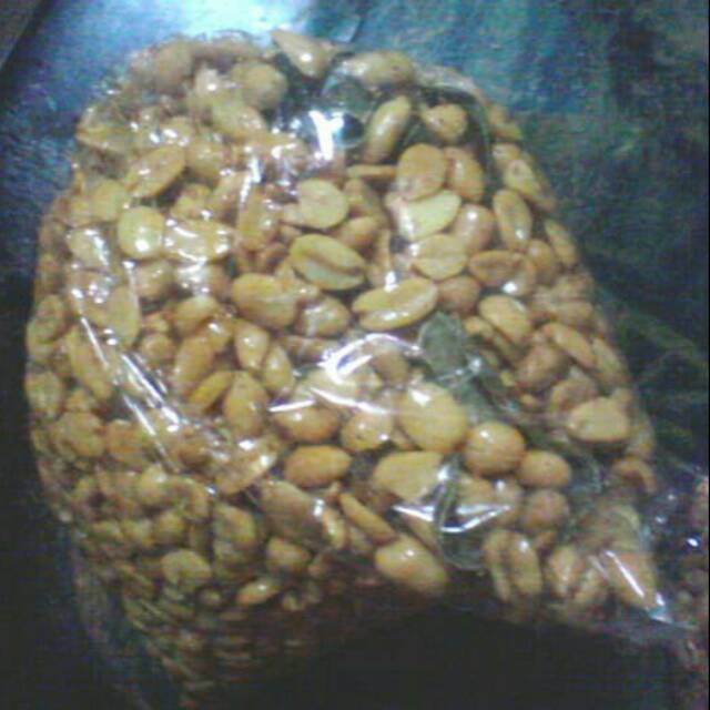 

Kacang Goreng Daun Jeruk 500 gram