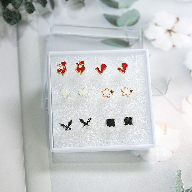 anting-anting plastik hypoallergenic siswi versi Korea sederhana anting temperamen merah bersih satu