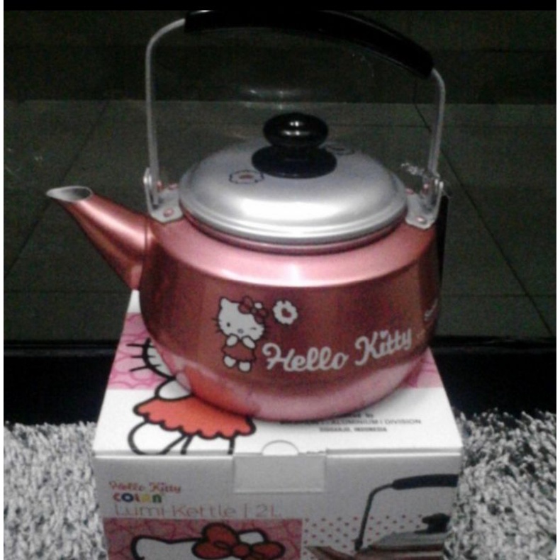 teko kettle air panas/teko pemanas air hello kitty maspion 2liter