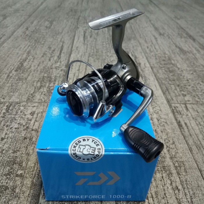 Reel Pancing Daiwa Strike Force 1000 B