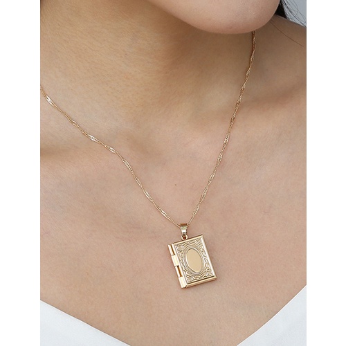 LRC Kalung Fashion Gold Color Pendant Necklace K52143