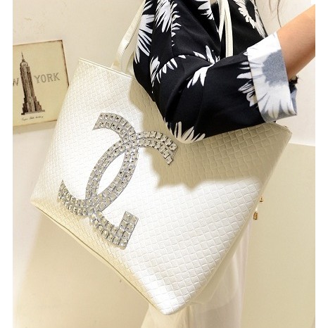 tas formal kerja kantor reuni arisan santai chanel swarovsy batu putih