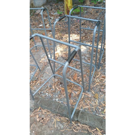 Walker Alat Bantu Jalan lansia