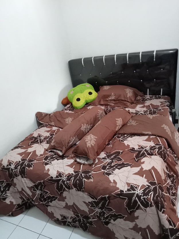 Bedcover Premium Polos Tinggi 30 Cm Vallery Quincy Edisi Warna Golden, Kuning, Coffee, Dan Abu Abu