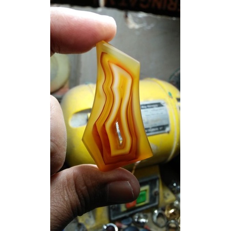 Batu Sulaiman Combong Kantong Semar Garis Merah. Bukan Batu Black Opal