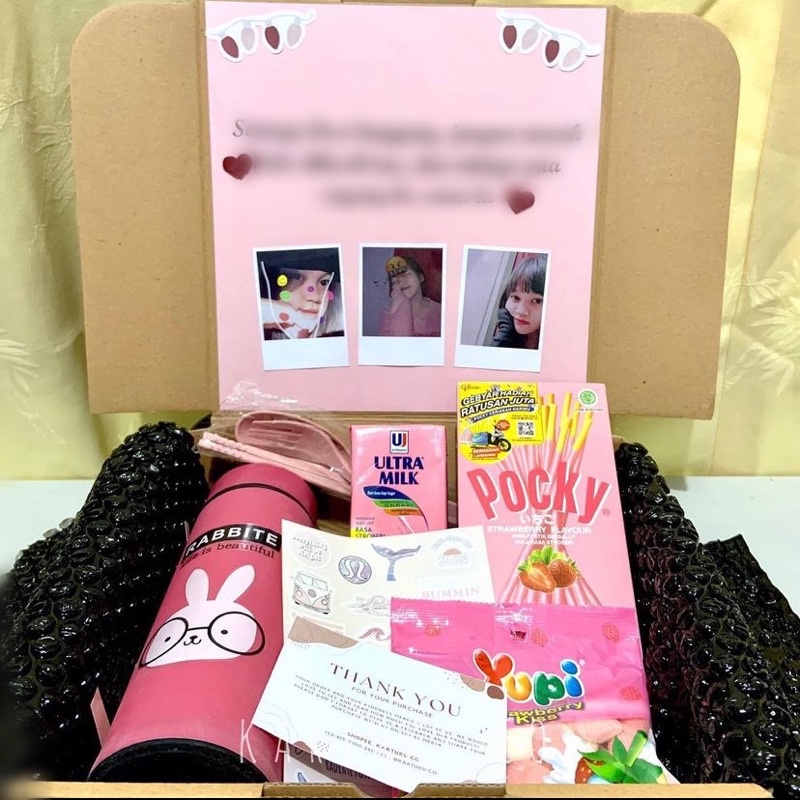 

HAMPERS / SET HADIAH / SNACK BOX "PINK" ( Ulang Tahun, Anniversary, Graduation, dll)