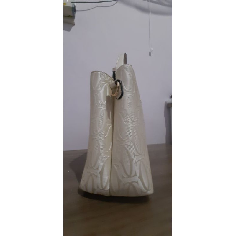 Preloved Tas Cartier Wanita