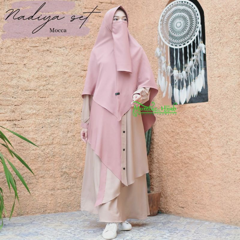 Nadiya set by Mumtaz