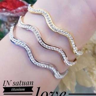 TiTanium gelang wanita QC5