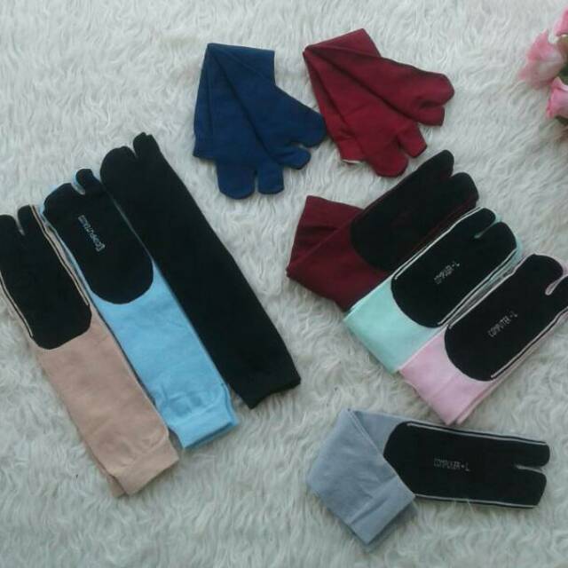 Kaos kaki polos tapak hitam jempol muslimah dewasa nylon spandek-3