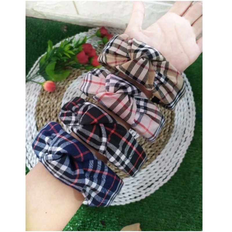 BANDO KOREA MOTIF CHANEL KOTAK