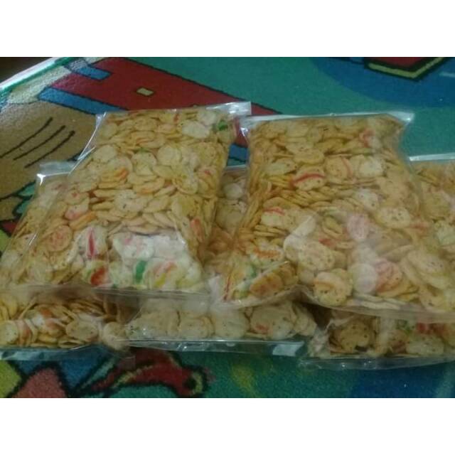 

Krupuk seblak kering