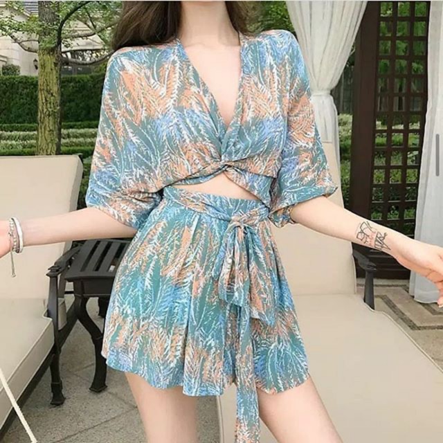 Set atasan dan bawahan baju pantai atau casual sexy beach set biru muda CODETG 49 361