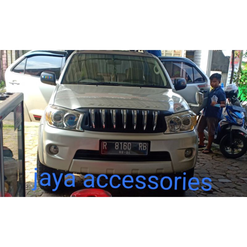 grill Prado Fortuner 2009-2011