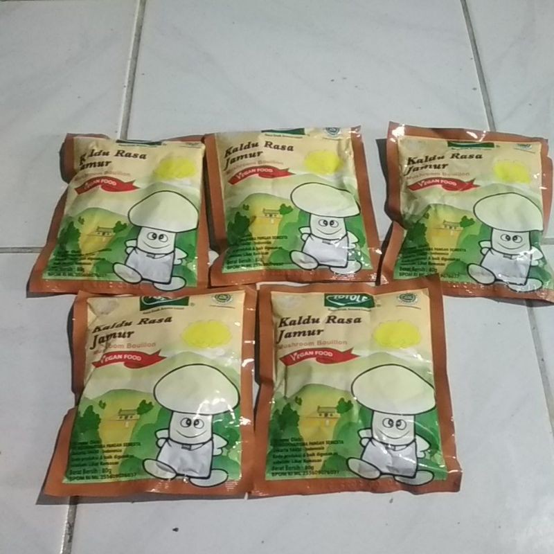 

kaldu jamur totole