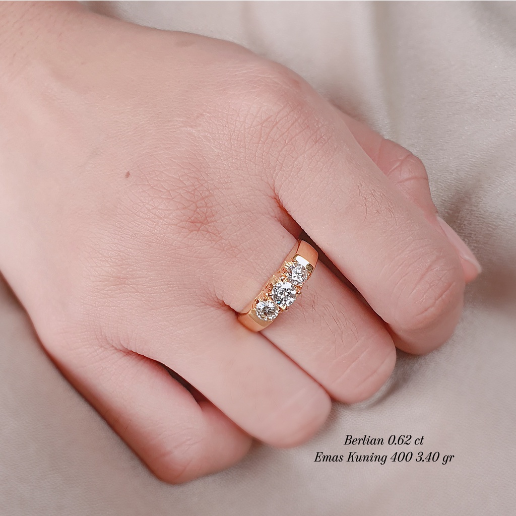 Perhiasan Cincin listring diamond ( berlian banjar ) 0.62 ct bahan emas kuning