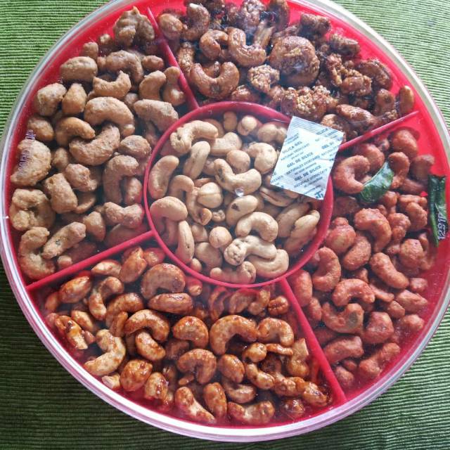 

Aneka Rasa kacang Mede/Mete 1Kg