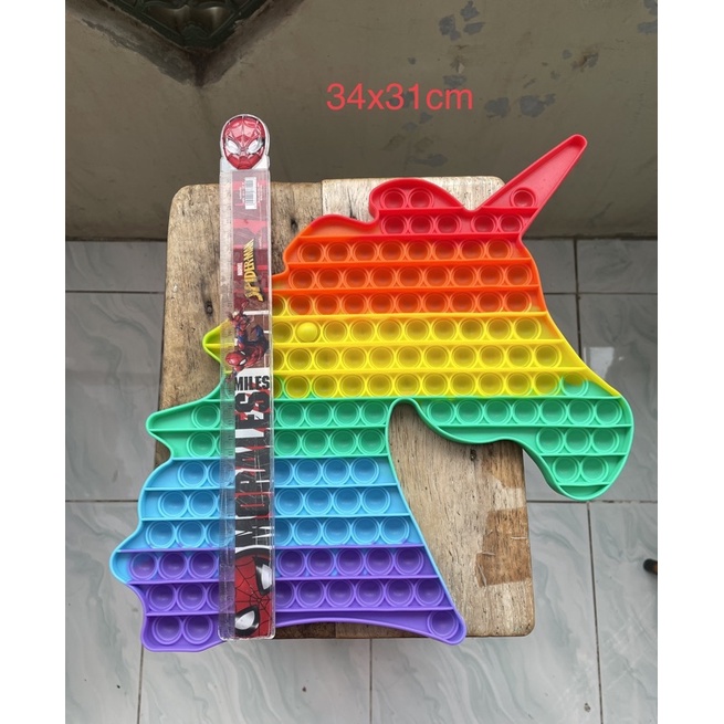 pop it rainbow jumbo-unicorn 34 x 31 cm