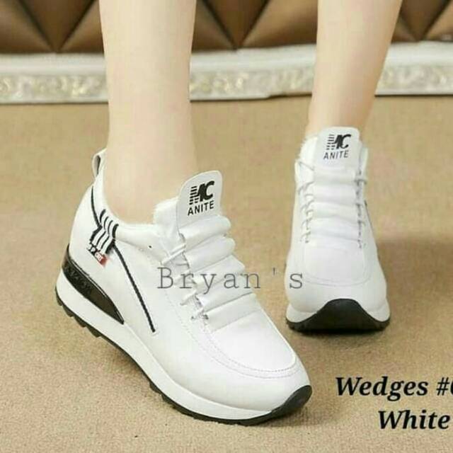 Sepatu kets wanita MG putih promo