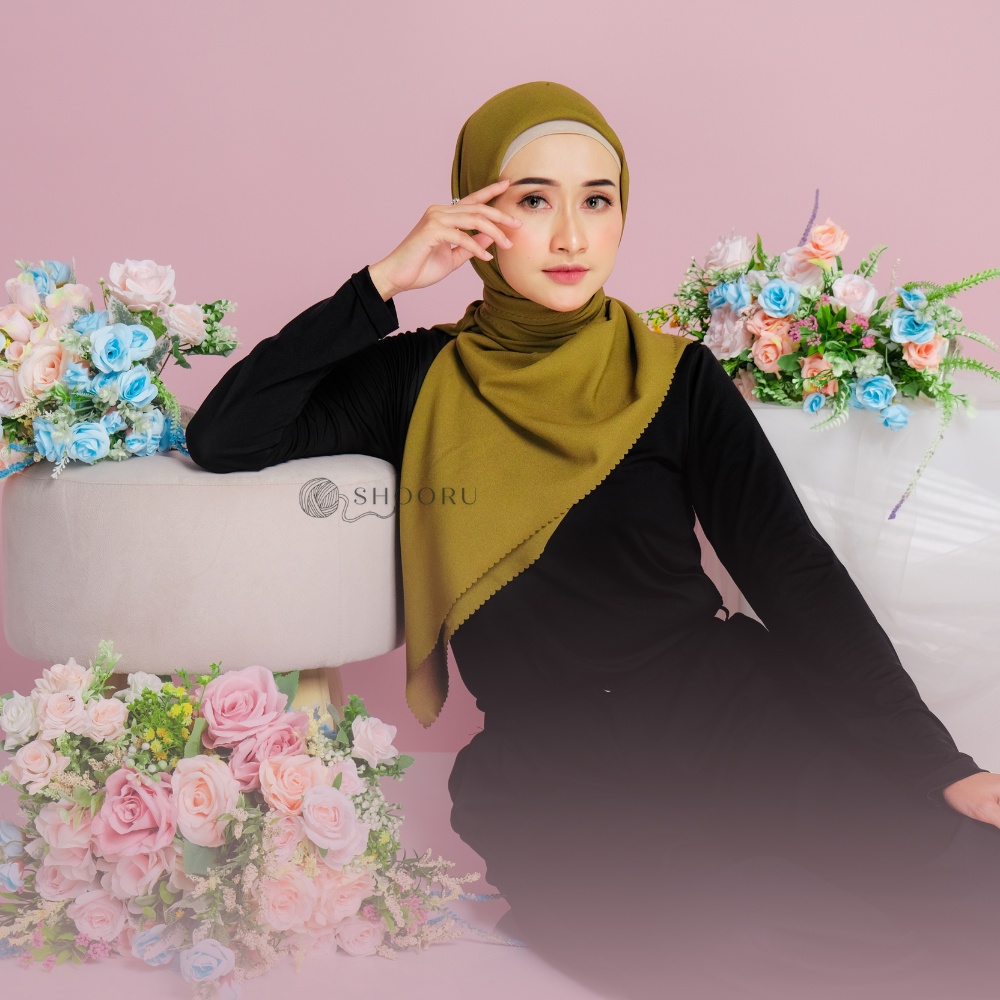 Hijab Segi Empat Jumbo Lasercut 130 x 130 Bahan Diamond Premium / Hijab Syari Jumbo