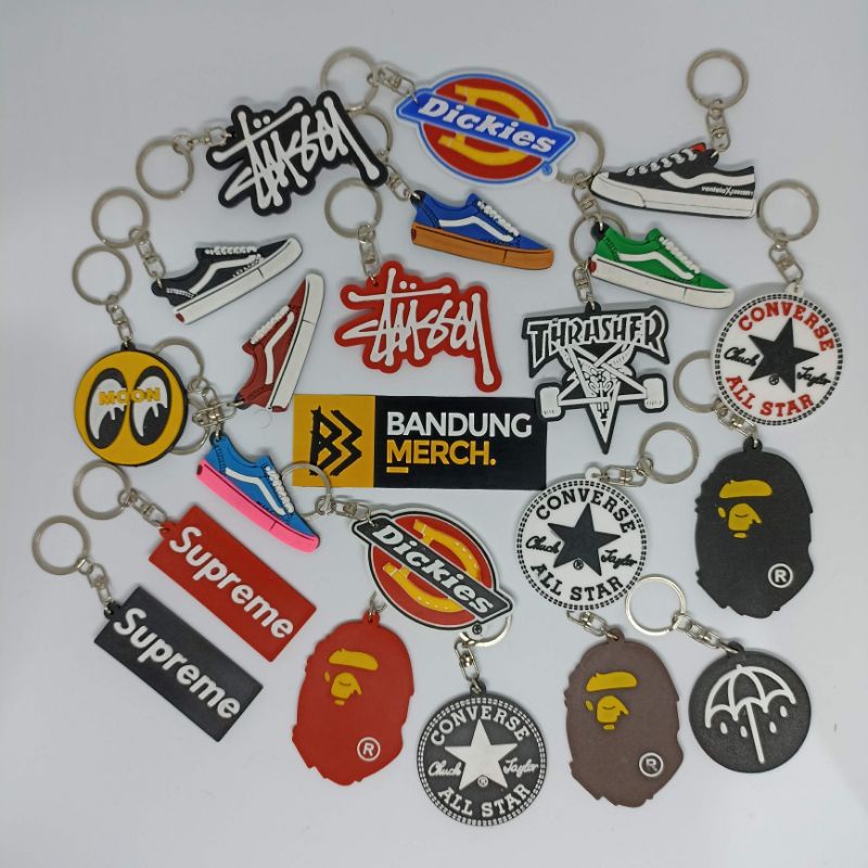 GANTUNGAN KUNCI KARET / KEYCHAIN SEPATU / THRASHER TERLARIS