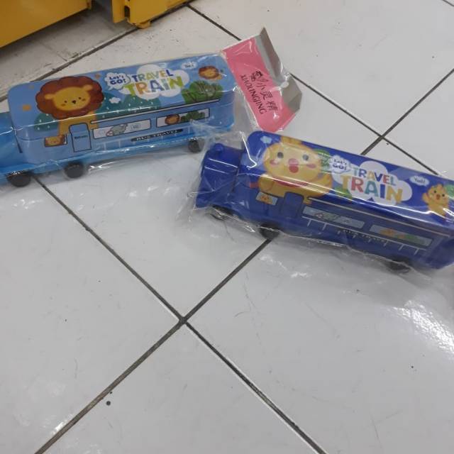 

Kotak Pensil / Pencil Box / Pencil Case Karakter Travel Train