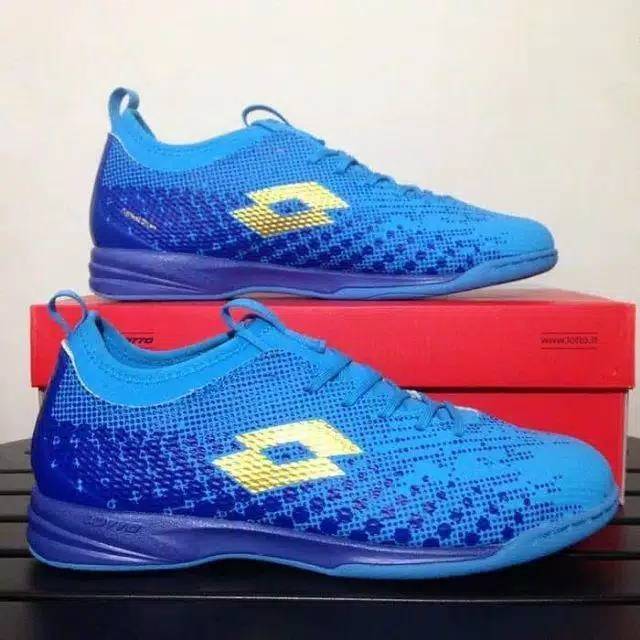 Sepatu Futsal LOTTO SPARK IN
