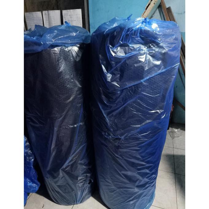 

Bubble Wrap Hitam Ukuran 1,25M X 50M 1 Roll Murah - Hitam Genggameratjyky