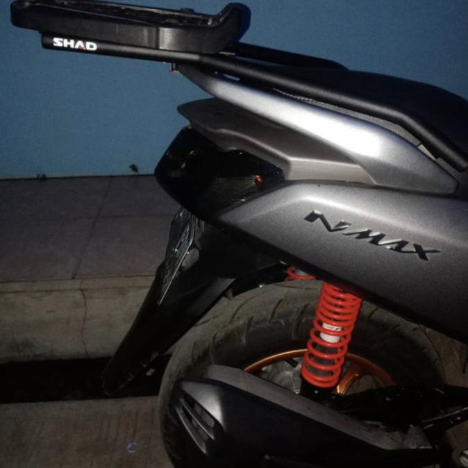 Original Breket / Bracket Box Motor Shad Nmax