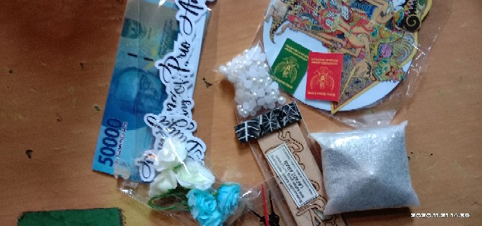 Mutiara Belah/ Mutbel Dijual Per Pack