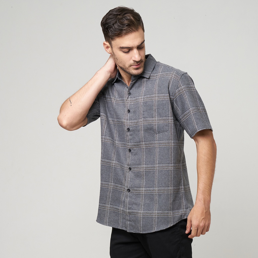 RGB Clothing Company Kemeja Pria Flannel Lengan Pendek Abu Muda RHMP1108214