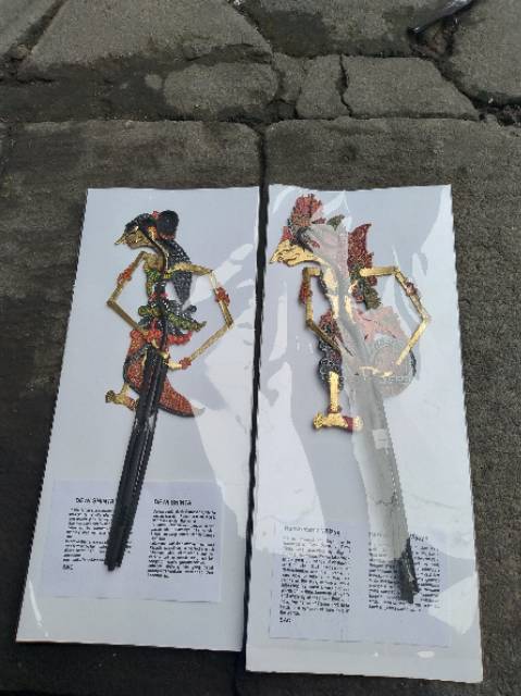 (BISA COD) SEPASANG KERAJINAN WAYANG KULIT RAMA SHINTA MINI CAPERAN SUPER HALUS UKURAN 16 x7 cm