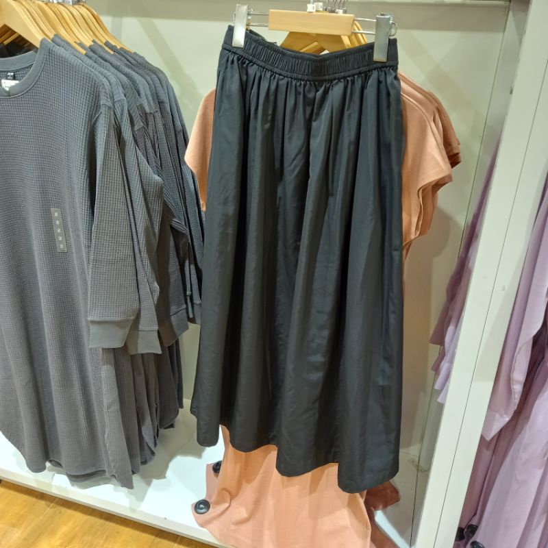 UNIQLO ORIGINAL ASLI STORE MAXI SKIRT Panjang Accordion Pleated Hijab Katun Linen Satin SALE