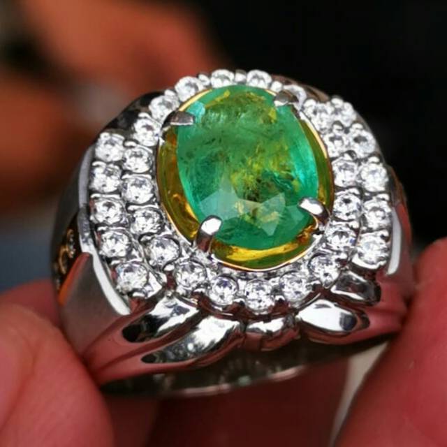 Zamrud colombia + memo