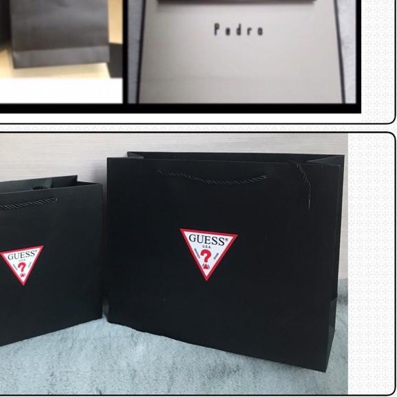 

✭ (Paper bag) Large=40,5 ×14 x30,5 cmMemium=28 × 10 x24 cmSmall=24×8×19,5 cm ☆