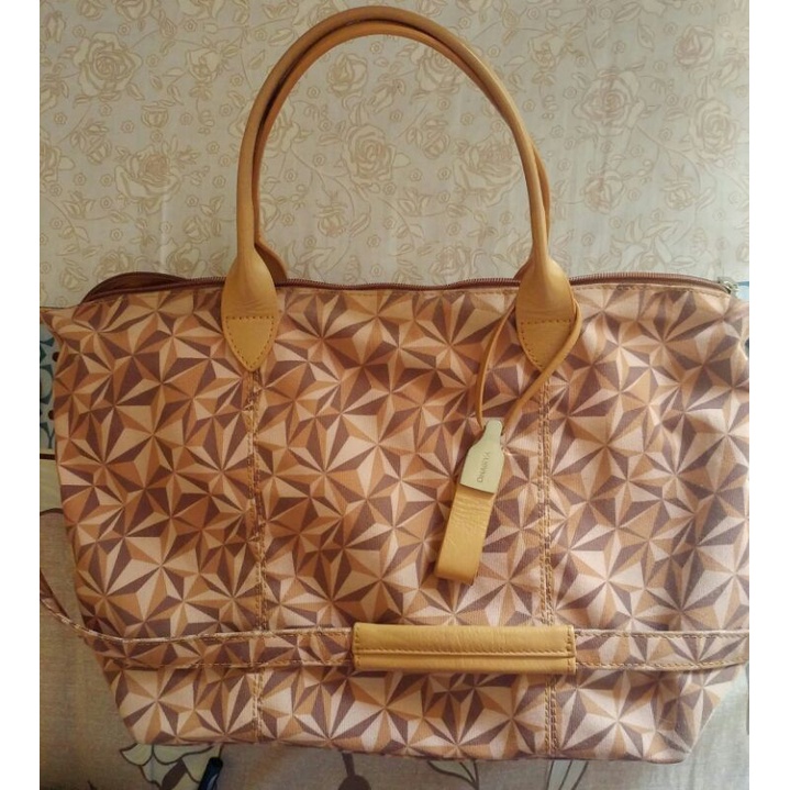 Tas Preloved (bekas) brand Dhairya