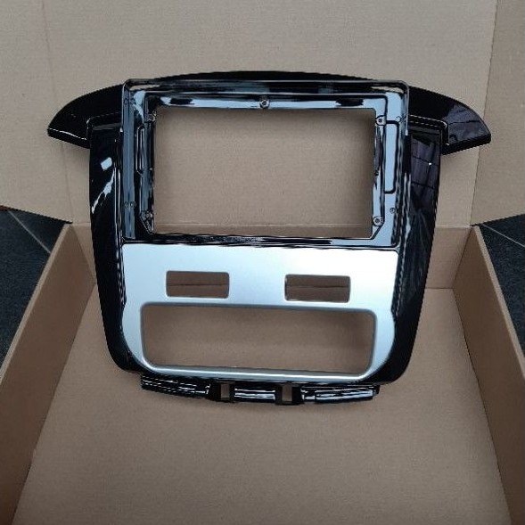 Frame Head Unit Android Innova Type V 2011 - 2015 Frame 9 inch Innova Head Unit Android innova