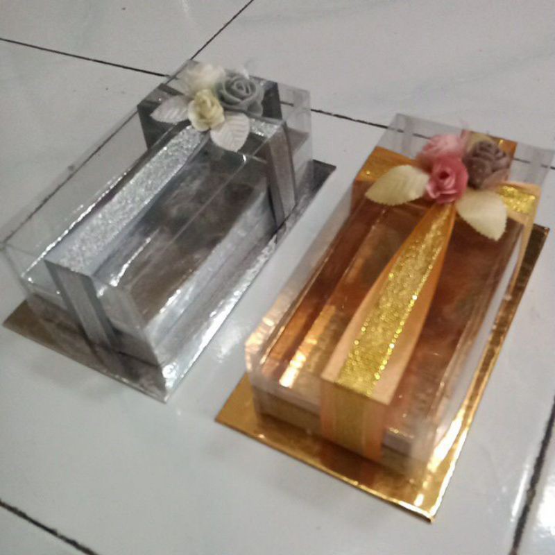 Box uang mahar warna emas dan silver
