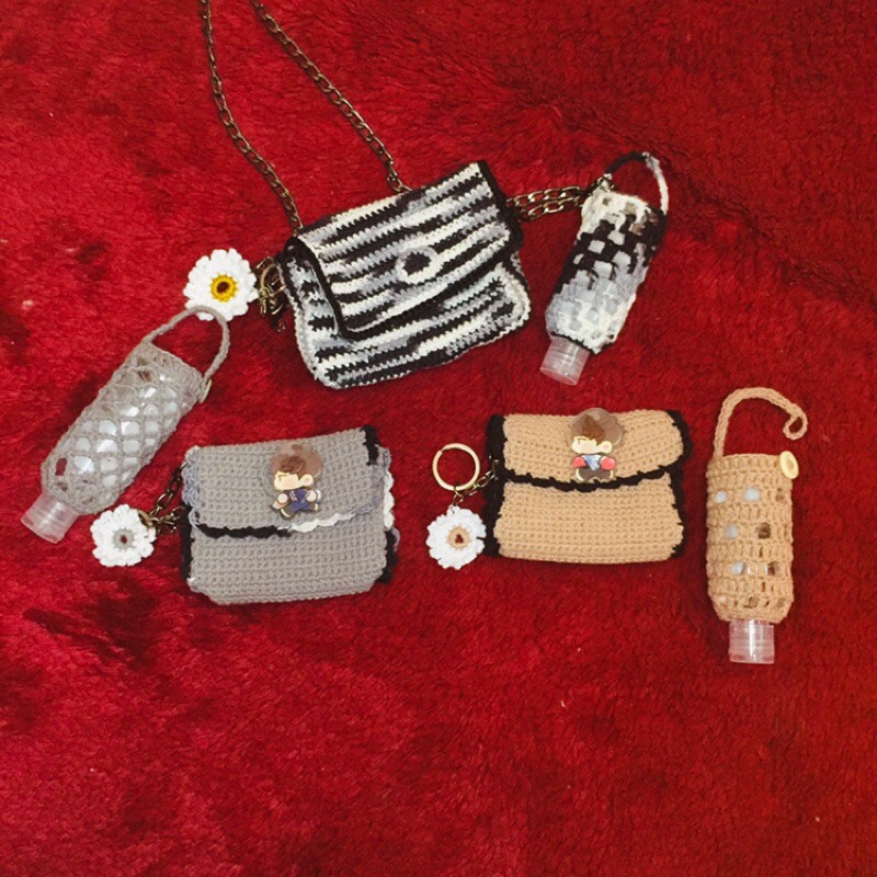 Tas rajut selempang mini daisy (Promo free pouch sanitizer)