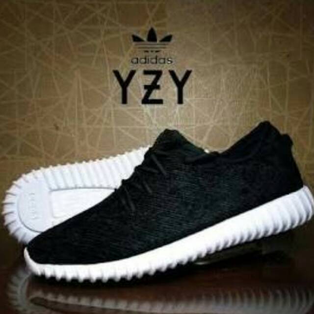 Sepatu snekers pria wanita