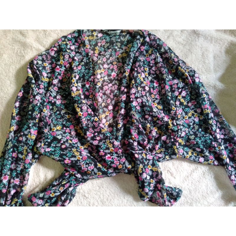 Preloved Outer Bunga Bunga branded