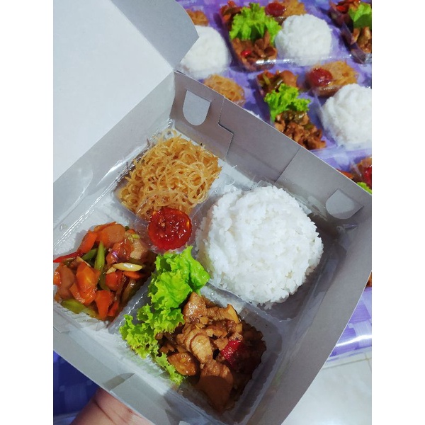 

nasi box 18cm