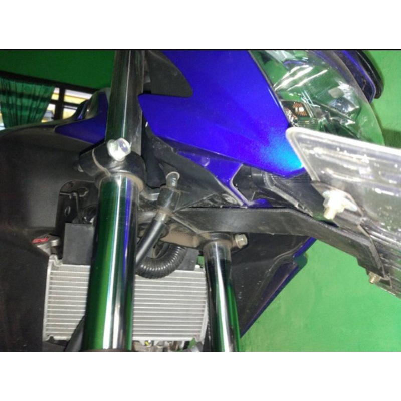 Breket plat nomor vixion