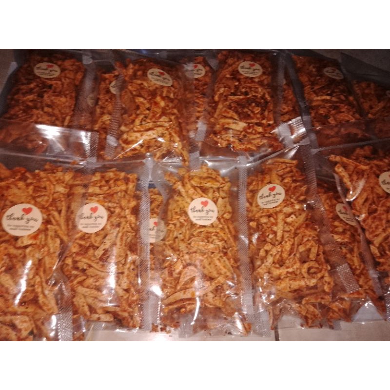 

Doyan Nyemil Basreng pedas kriuk daun jeruk Kipiw05
