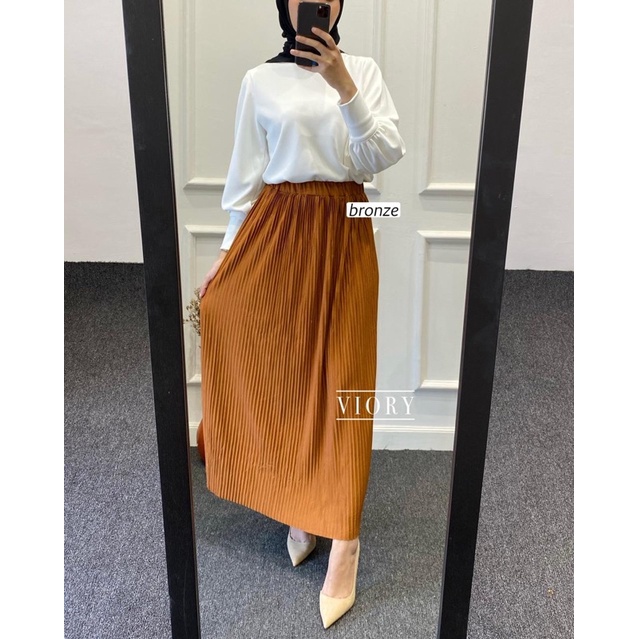 ROK PLISKET LIDI-BRONZE