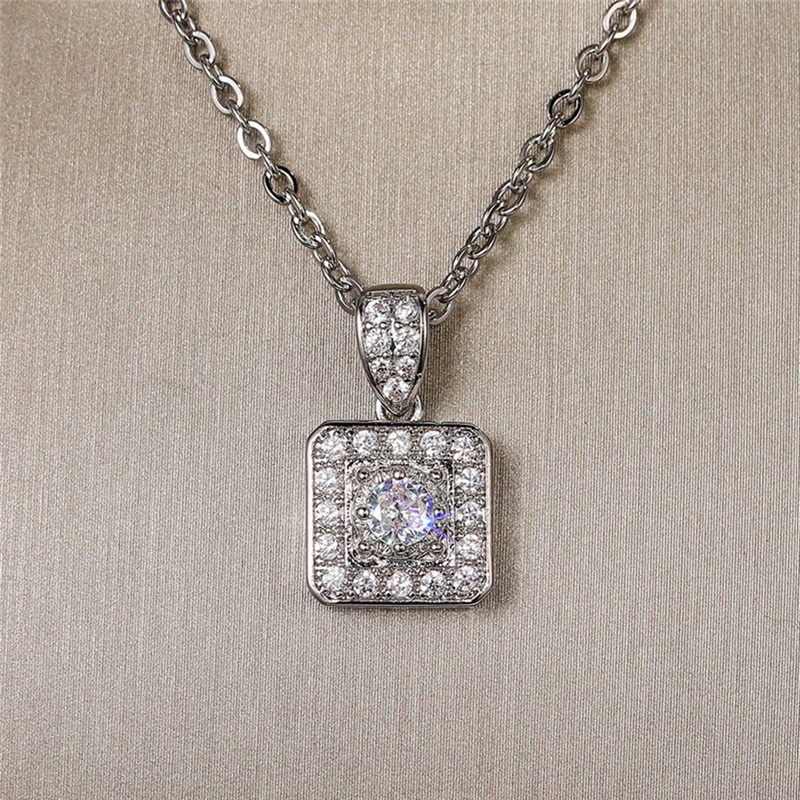 Kalung Liontin Bentuk Persegi Gaya Simple Untuk Wanita