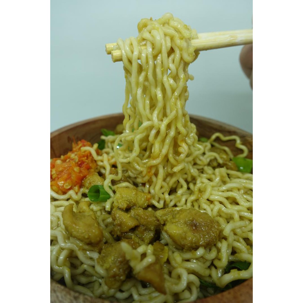 

Mie ayam bumbu kuning (frozen)